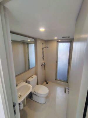 Building Lobby in 1 BHK Builder Floor at Hiranandani The Walk Ventana A & B, Ghodbunder Road – for Rent