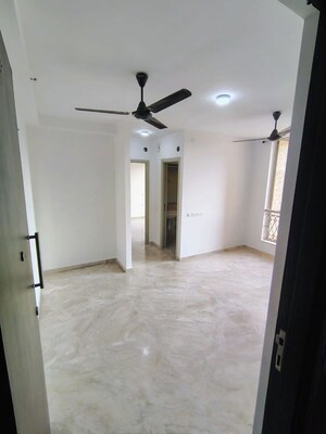 Room in 1 BHK Builder Floor at Hiranandani The Walk Ventana A & B, Ghodbunder Road – for Rent