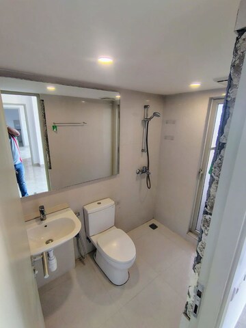 Bathroom in 1 BHK Builder Floor at Hiranandani The Walk Ventana A & B, Ghodbunder Road – for Rent