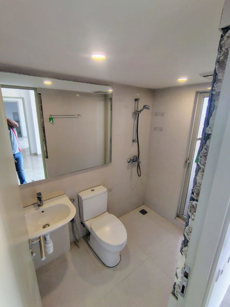 Bathroom, hiranandani-the-walk-ventana-a-b 1 Bedroom 450 Sq.Ft. Builder Floor In Ghodbunder Road Thane 10129628
