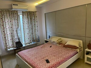 Bedroom in 3.5 BHK Apartment at Clover Acropolis, Viman Nagar – for Rent