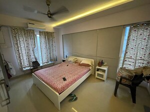 Bedroom in 3.5 BHK Apartment at Clover Acropolis, Viman Nagar – for Rent