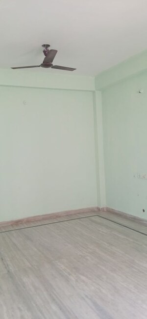 Room in 2 BHK Apartment at East Marredpally – for Rent