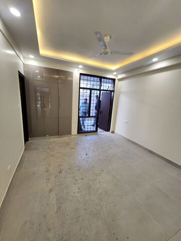 Room in 3 BHK Apartment at Sector 57 – for Rent