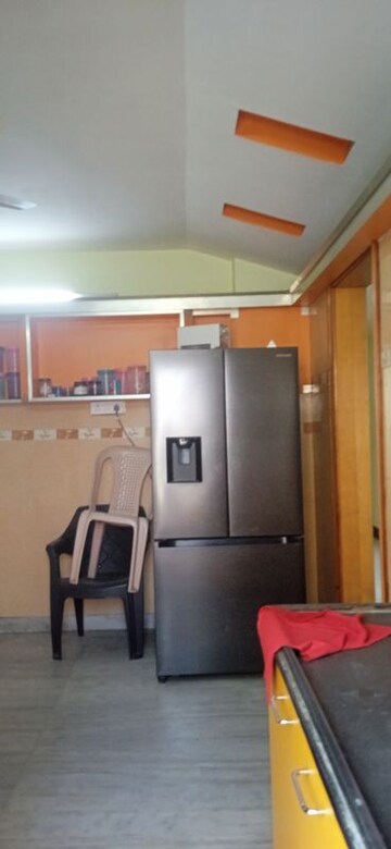 Furnished Amenities in 4 BHK Apartment at Banjara Hills – for Rent