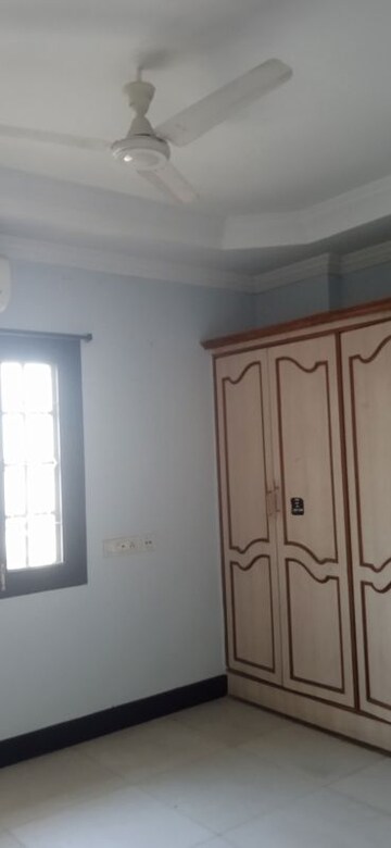 Building Lobby in 4 BHK Apartment at Banjara Hills – for Rent