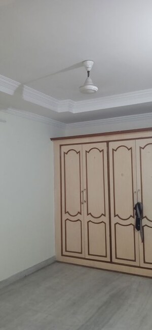 Building Lobby in 4 BHK Apartment at Banjara Hills – for Rent