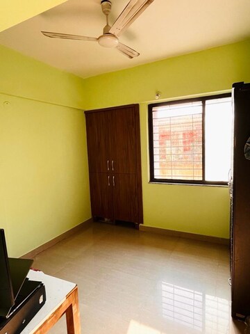 Room in 2 BHK Apartment at Pimple Gurav – for Rent