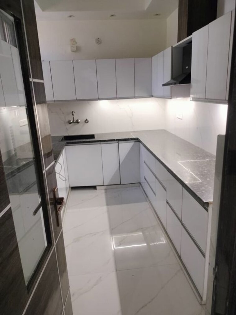 Kitchen, sector 108 6 Bedroom 4000 Sq.Ft. Independent House In Sector 108 Noida 10129707