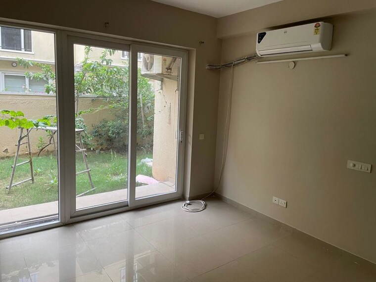 Room, emaar-mgf-emerald-hills 4 Bedroom 3150 Sq.Ft. Apartment In Sector 65 Gurgaon 10129731