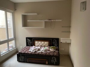 Furnished Amenities in 4 BHK Apartment at Emaar MGF Emerald Hills, Sector 65 – for Rent