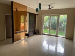 4 BHK + Servant Room Apartment For Rent in Emaar MGF Emerald Hills