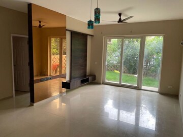 4 BHK Apartment For Rent in Emaar MGF Emerald Hills, Sector 65