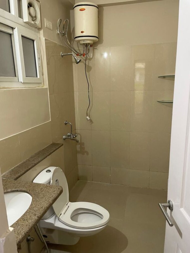 Attached Bathroom, emaar-mgf-emerald-hills 4 Bedroom 3150 Sq.Ft. Apartment In Sector 65 Gurgaon 10129731