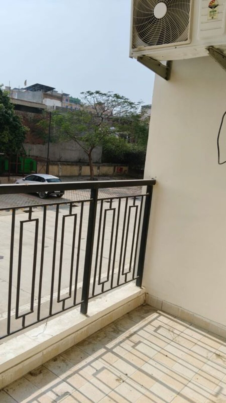 Balcony, paarth-aadyant 3 Bedroom 1765 Sq.Ft. Apartment In Gomti Nagar Lucknow 10129737