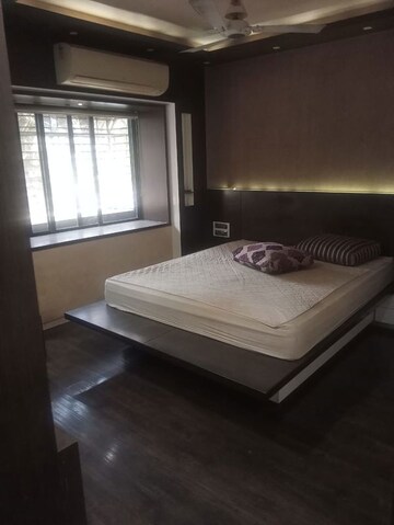 Bedroom in 3 BHK Apartment at Meena Towers Apartment, Chembur – for Rent