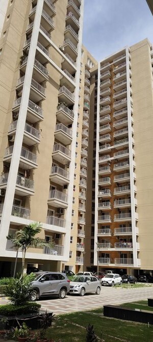 3 BHK Apartment – Exterior View View at Rishita Manhattan, Gomti Nagar - for Sale