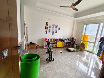 Master Bedroom in 4 BHK Apartment at Emaar Emerald Hills Phase 2, Sector 65 – for Rent