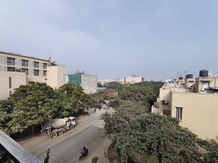 Exterior View, emaar-emerald-hills-phase-2 4 Bedroom 3150 Sq.Ft. Apartment In Sector 65 Gurgaon 10129754