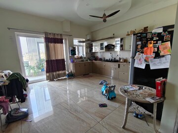 Living Room in 4 BHK Apartment at Emaar Emerald Hills Phase 2, Sector 65 – for Rent