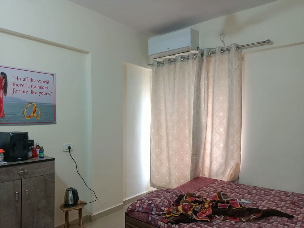 2 BHK + Pooja Room,Study Room Apartment For Sale in Nav Jagruti CHS Goregaon