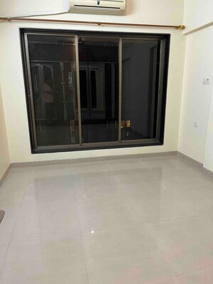 Bedroom in 2 BHK Apartment at Chembur – for Rent