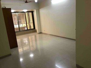 Bedroom in 2 BHK Apartment at Chembur – for Rent