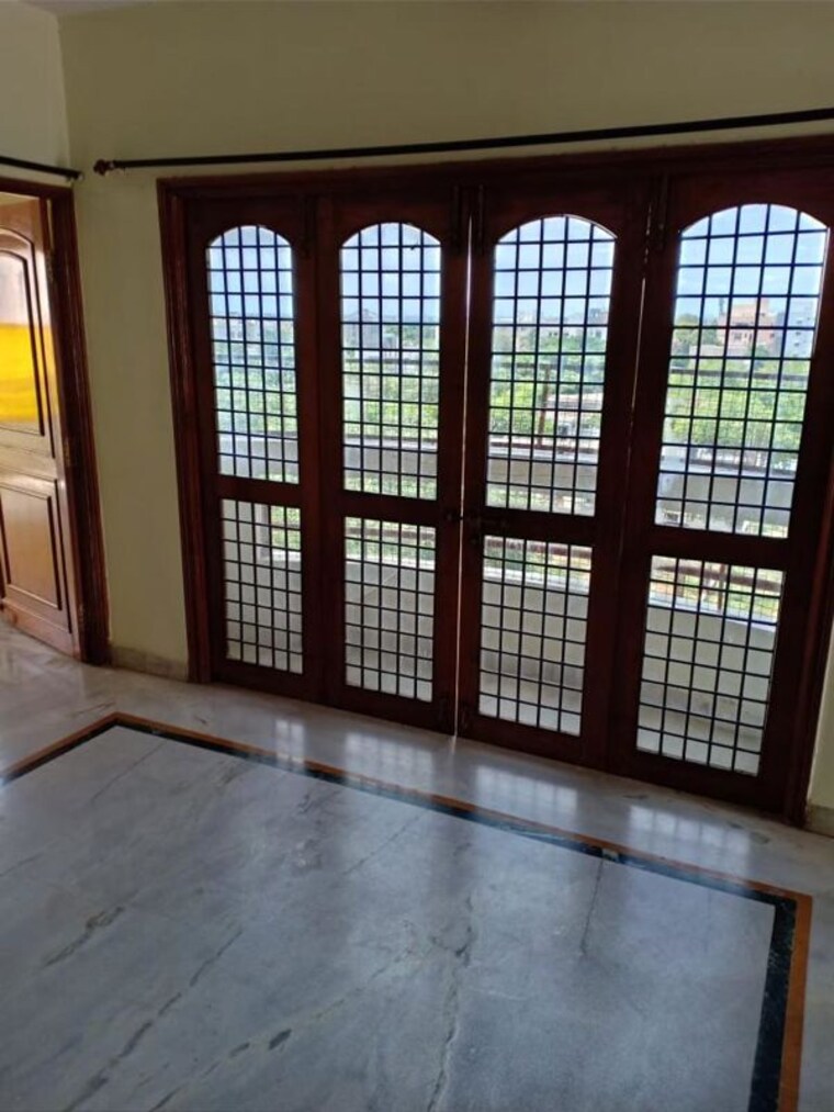 Room, east marredpally 2 Bedroom 1100 Sq.Ft. Apartment In East Marredpally Hyderabad 10129787