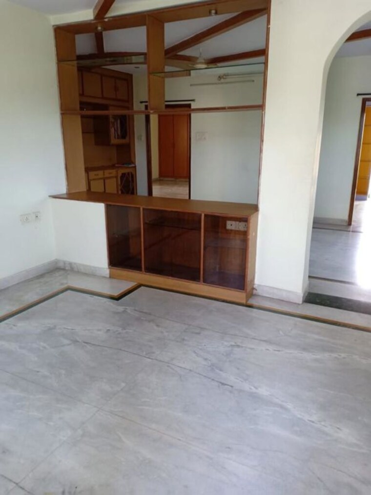 Room, east marredpally 2 Bedroom 1100 Sq.Ft. Apartment In East Marredpally Hyderabad 10129787