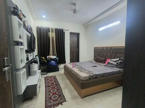 Bedroom in 2 BHK Builder Floor at Sector 38 – for Rent