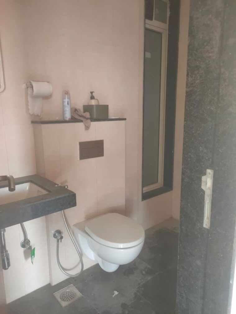 Bathroom, sheth-zuri 1.5 Bedroom 530 Sq.Ft. Apartment In Laxmi Nagar Thane 10129794