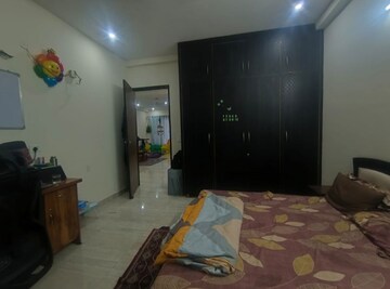 Bedroom in 2 BHK Builder Floor at Sector 46 – for Rent