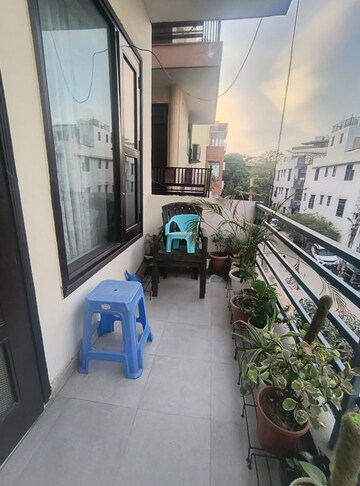 Balcony in 2 BHK Builder Floor at Sector 46 – for Rent