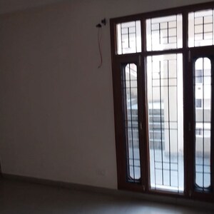 Room in 4 BHK Apartment at Mittals Rishi Apartments Chandigarh, Ambala Highway – for Rent