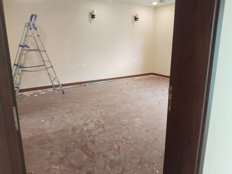 Room, unitech-uniworld-resorts-the-residences 4 Bedroom 7080 Sq.Ft. Villa In Sector 33 Gurgaon 10129812