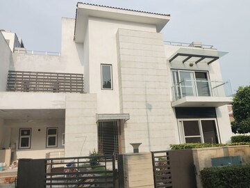 4 BHK Villa For Rent in Unitech Uniworld Resorts-The Residences, Sector 33