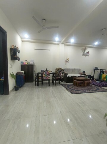 Parking in 2 BHK Builder Floor at Sector 51 – for Rent