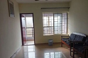 Living Room in 2 BHK Apartment at Beliaghata – for Rent