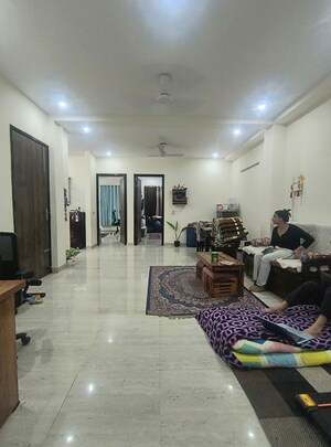 Living Room in 2 BHK Builder Floor at Sector 40 – for Rent