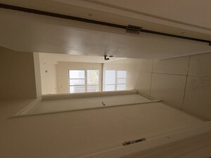 Room in 2 BHK Apartment at Godrej Green Vistas, Mahalunge – for Rent