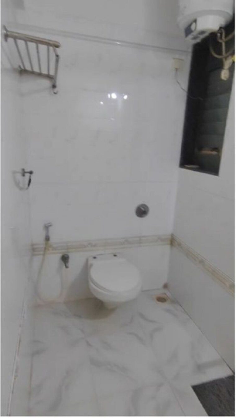 Bathroom, chembur 2 Bedroom 936 Sq.Ft. Apartment In Chembur Mumbai 10129823