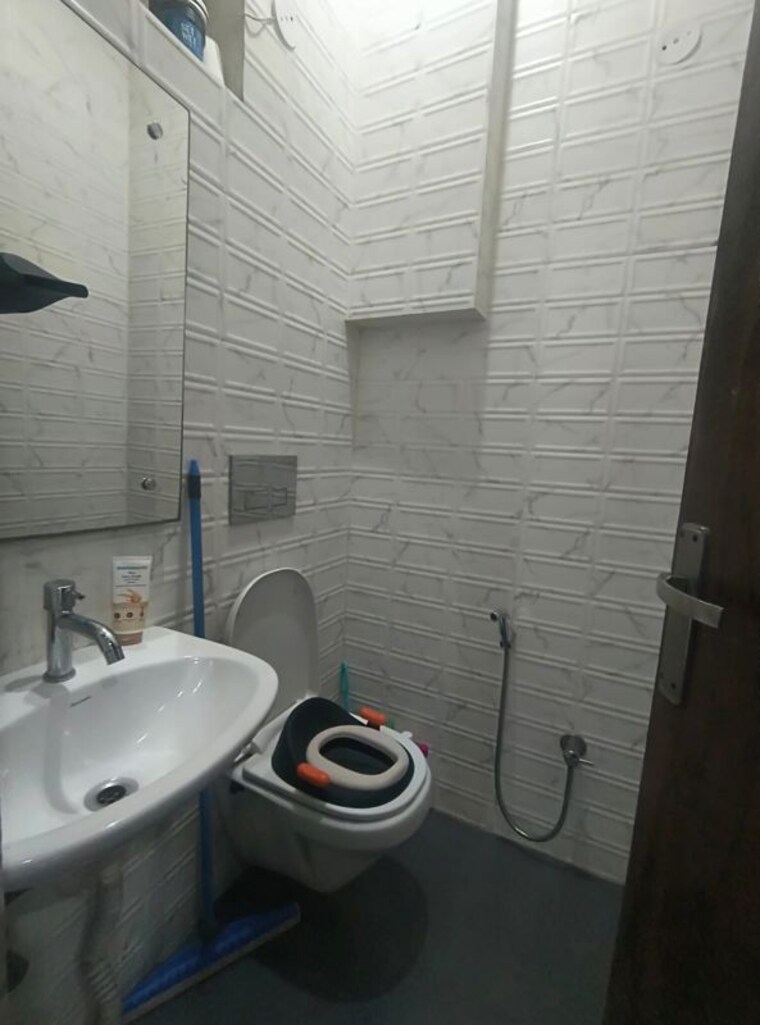 Bathroom, sector 31 2 Bedroom 1460 Sq.Ft. Builder Floor In Sector 31 Gurgaon 10129870