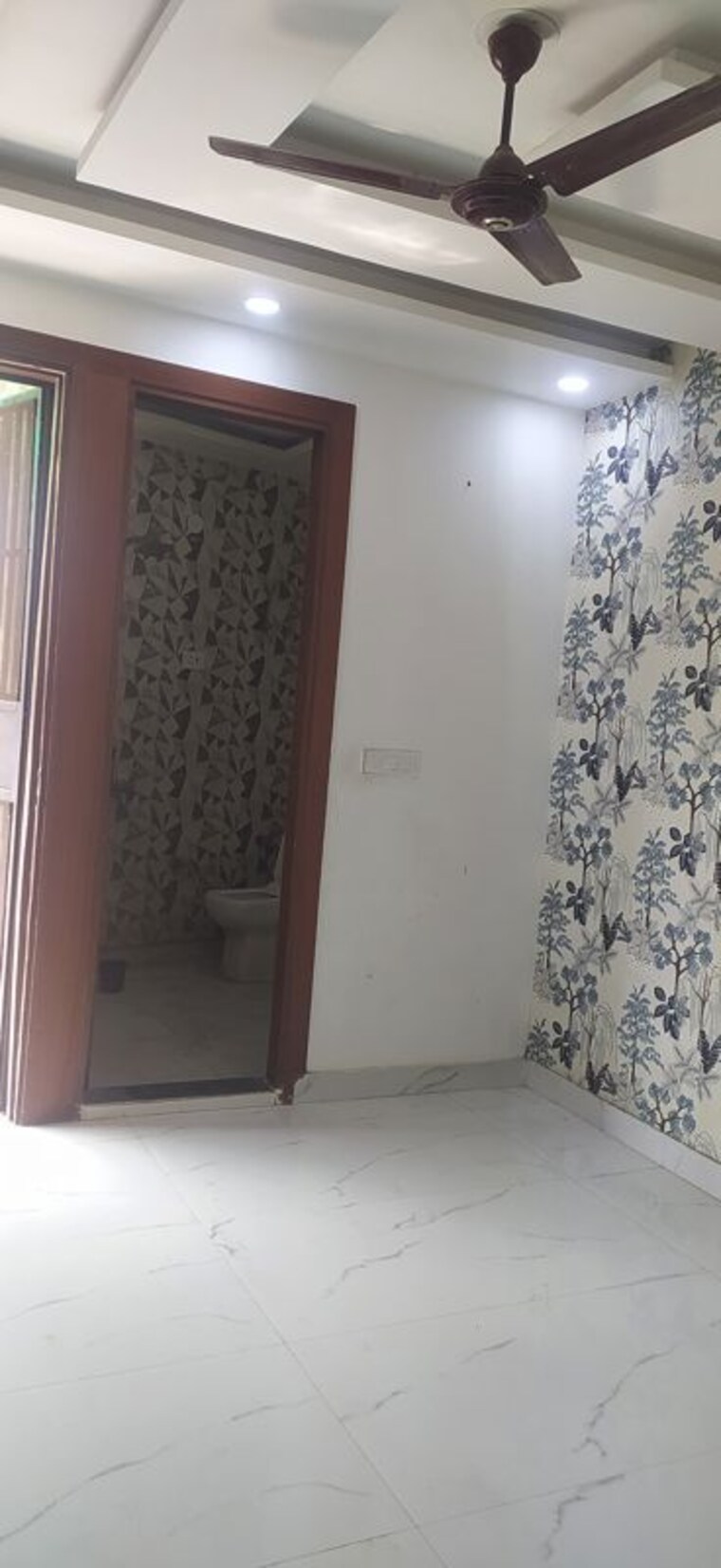 Room, vipin garden 2 Bedroom 60 Sq.Yd. Builder Floor In Vipin Garden Delhi 10129871