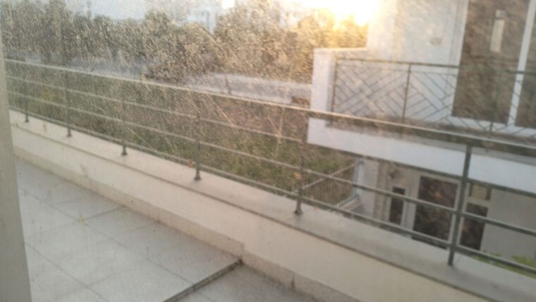 Balcony, central-park-flower-valley 4 Bedroom 4100 Sq.Ft. Villa In Sohna Sector 33 Gurgaon 10129877