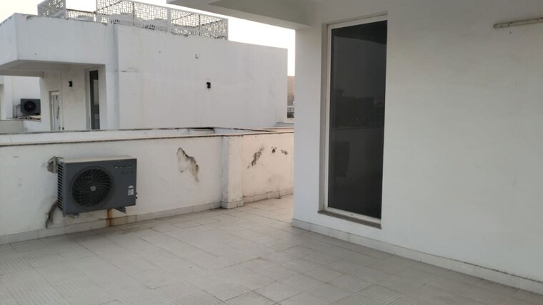 Room, central-park-flower-valley 4 Bedroom 4100 Sq.Ft. Villa In Sohna Sector 33 Gurgaon 10129877