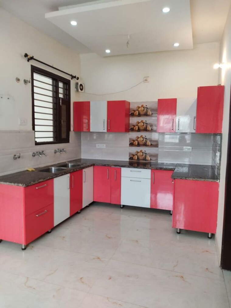 Kitchen, dhakoli 2 Bedroom 100 Sq.Yd. Apartment In Dhakoli Zirakpur 10129897