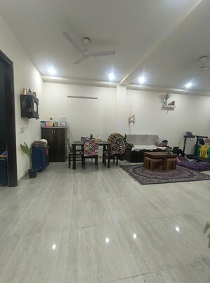 Parking in 2 BHK Builder Floor at Sector 39 – for Rent