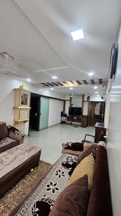 2 BHK Apartment For Rent in Juhu Scheme