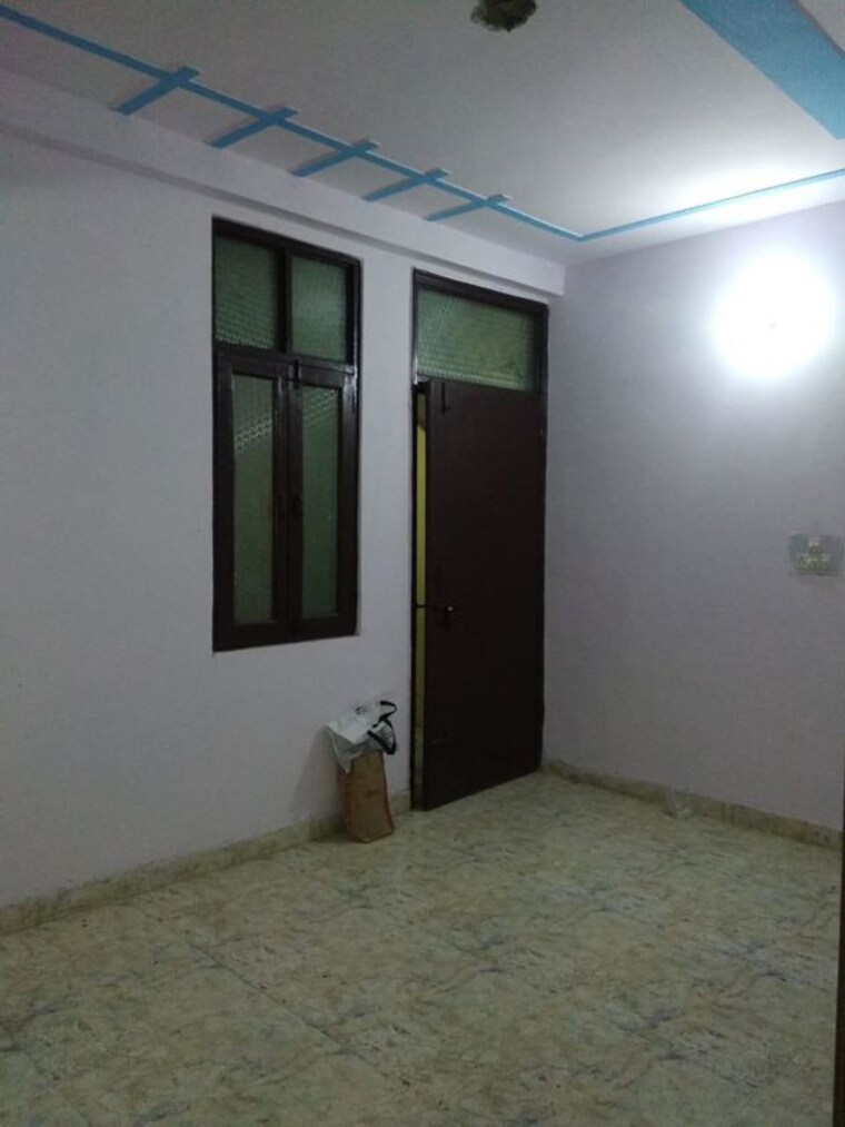 Room, mayur vihar 2.5 Bedroom 450 Sq.Ft. Builder Floor In Mayur Vihar Delhi 10129955