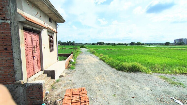 Exterior View, parao  2000 Sq.Ft. Plot In Parao Varanasi 10129963